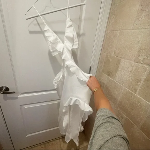 Coveshe Low-Cut Backless Ruffle Dress - Picture 5 of 9